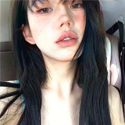 三女性